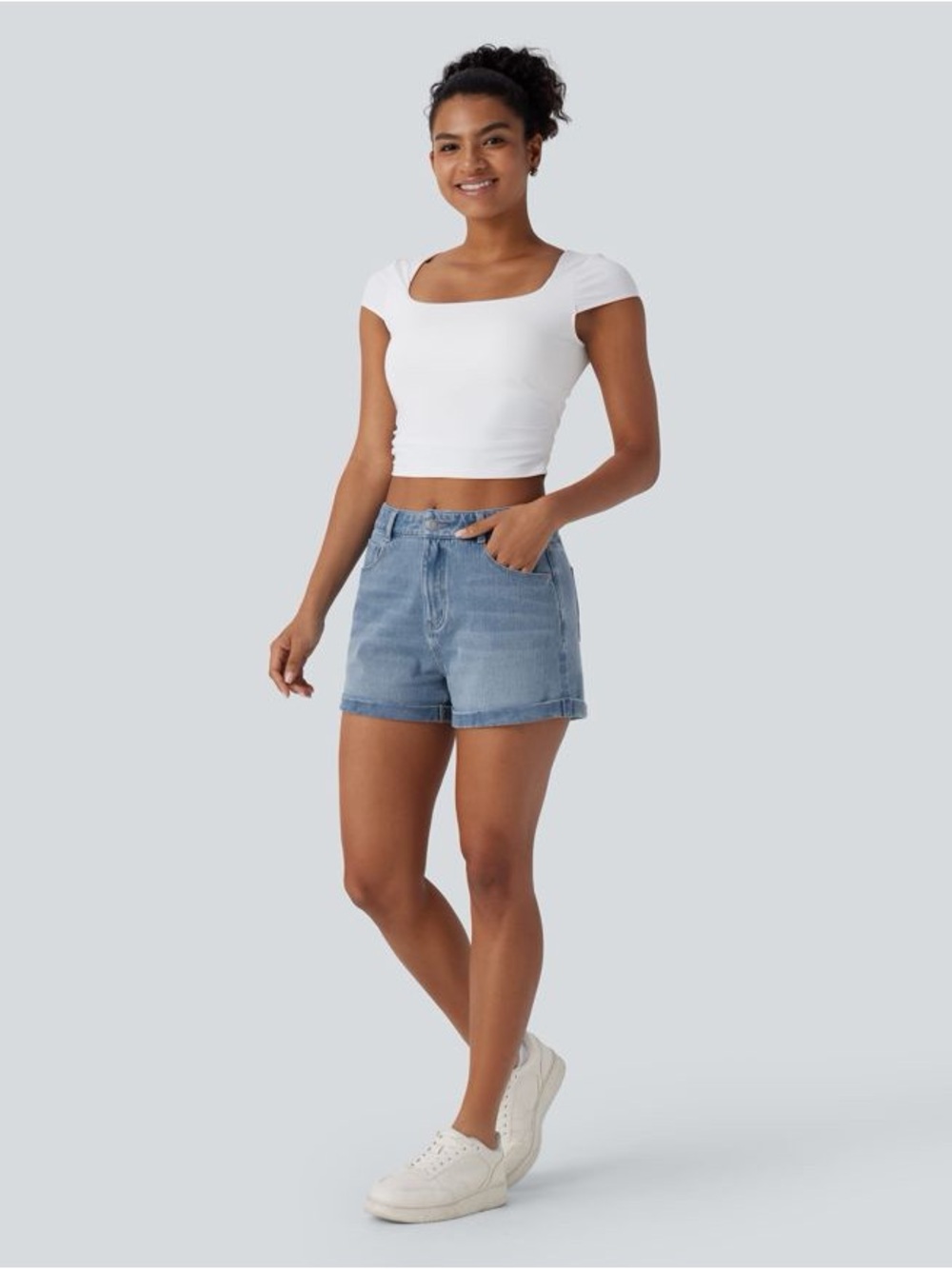 Halara Flex Mid Rise Zipper Pockets Denim Casual Shorts Size Medium Regular